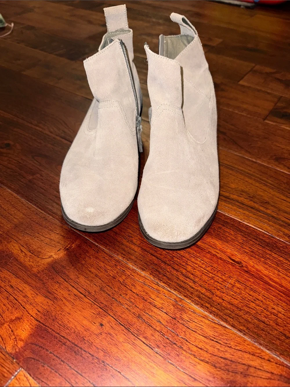 Vionic Vera Water-resistant Gray Suede Western Style Ankle Boot, Size 7.5